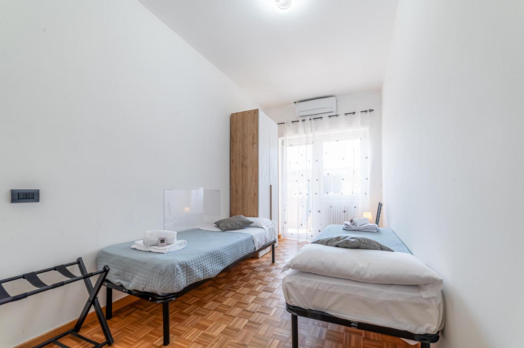 Appartement Giorgia Flat - Tiburtina Train Station - Wi-Fi à Rome Extérieur photo